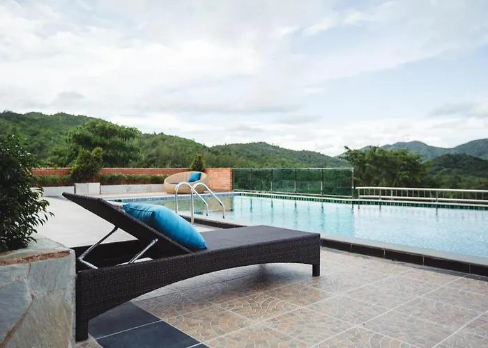 The Location Resort Suan Phueng