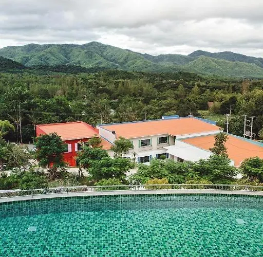 Resort The Location Suan Phueng